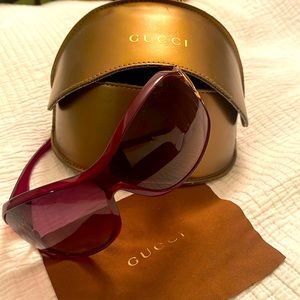 Gucci Authentic deep mauve with a dark gradient lens